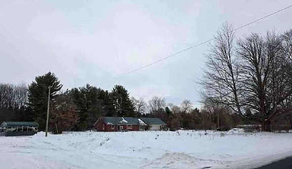 3rd image of 6696 N Amy School Rd