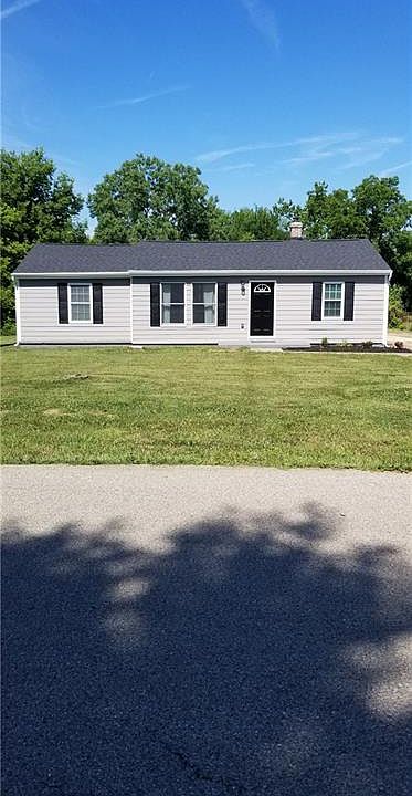 1st image of 9673 Roberts Dr