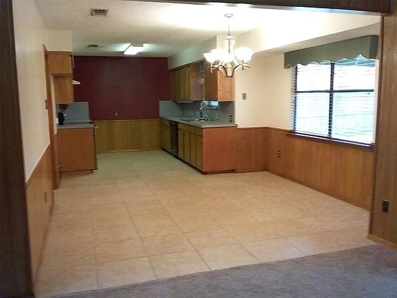 2nd image of 2503 Avonhill Dr