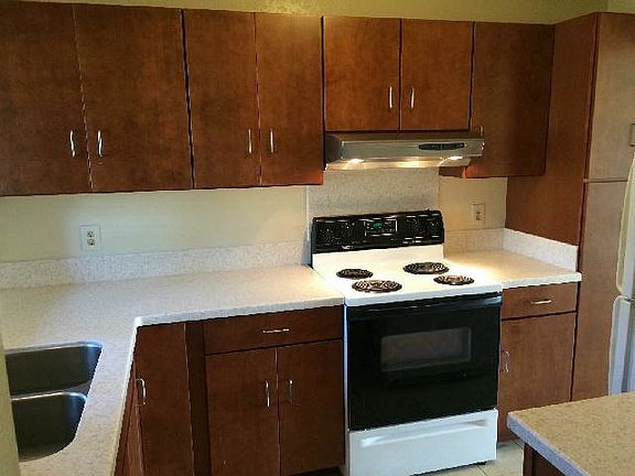 3rd image of 98-1371 Koaheahe Pl APT 73