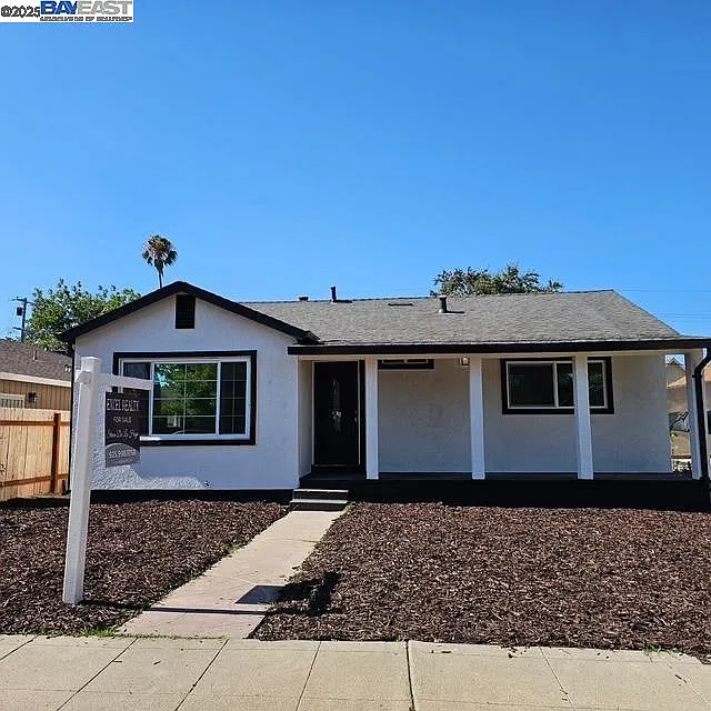 2383 E Sonora St photo 1