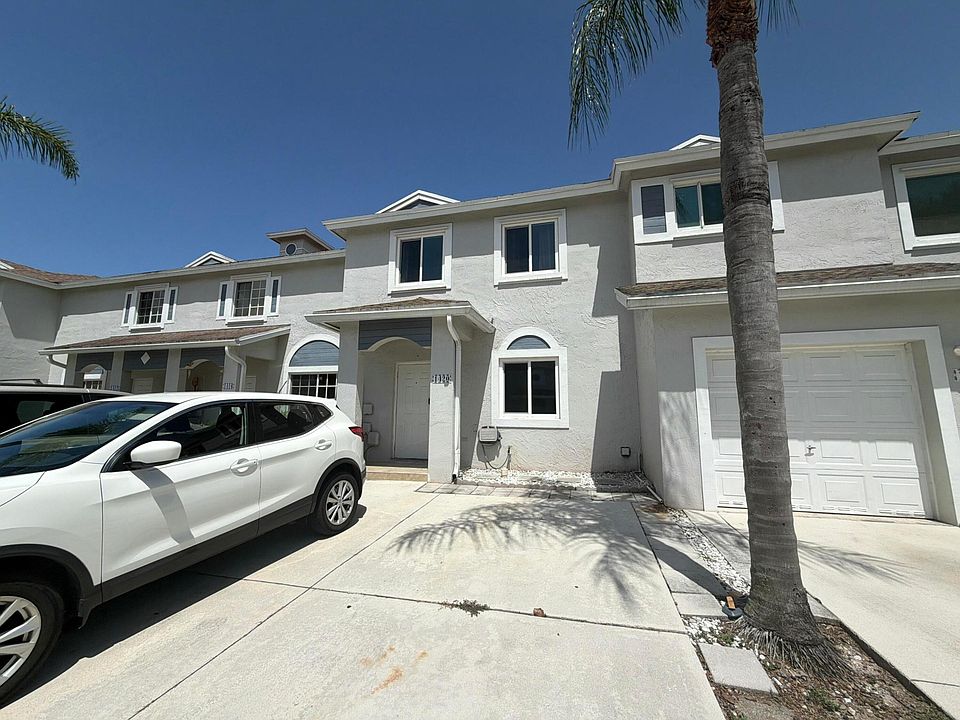1st image of 1420 SW 47TH Avenue