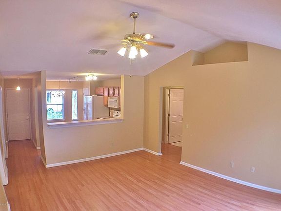 4th image of 1735 Chandelier Cir W
