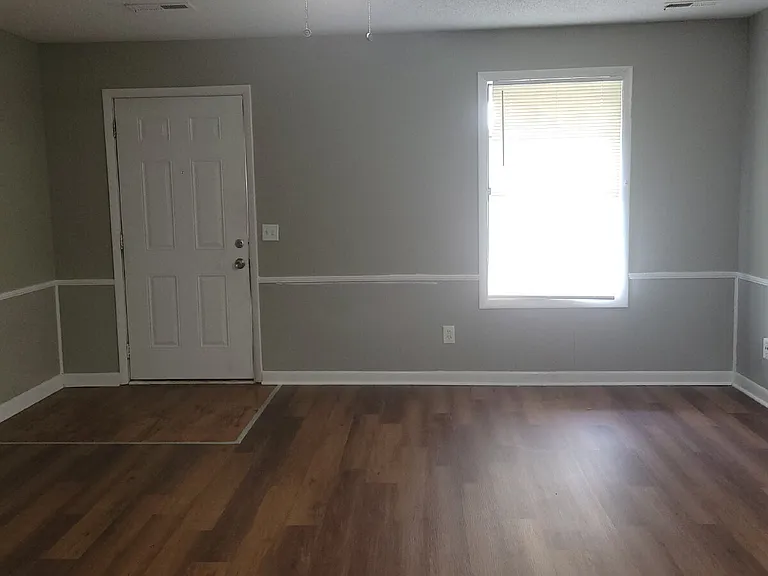 4423 Bonnell Dr NW #L — Photo 2