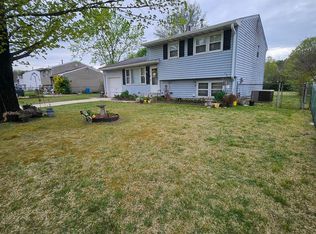 570 Bradford Dr, Vineland, NJ 08360