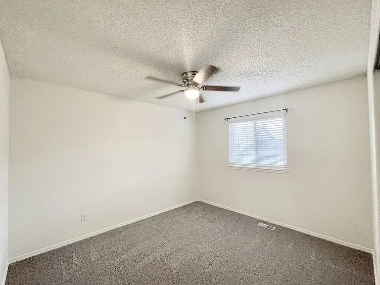 6675 Stonehedge Dr — Photo 36
