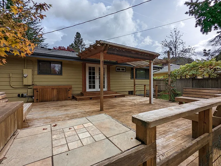 3170 University St — Photo 19