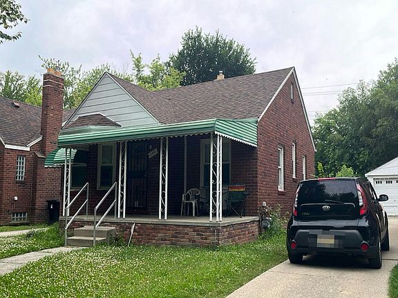 2nd image of 10851 Somerset Ave
