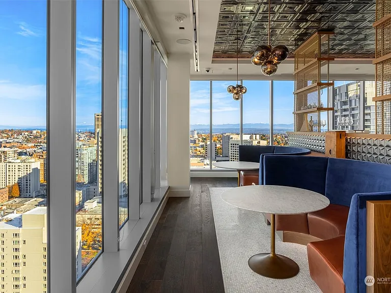 800 Columbia St #1203 — Photo 18