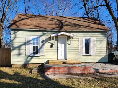 700 Windsor Avenue, Aurora, MO, 65605