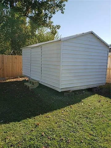 644 Camelia Ave — Photo 14