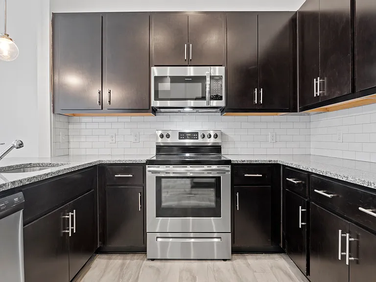 Pilot Place — Photo 10