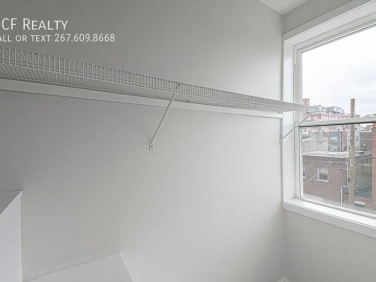 825 S 12th St — Photo 20