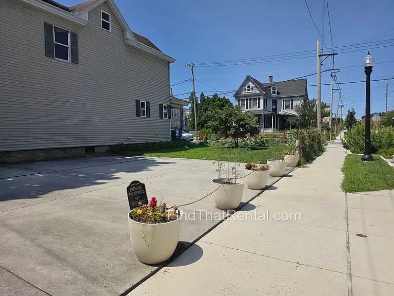 158 B St — Photo 24