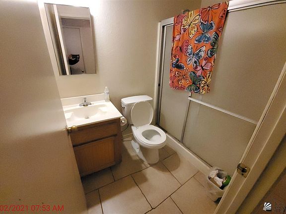 5th image of 1545 E Washington Ln