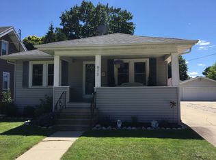 977 Christiana St, Green Bay, WI 54303