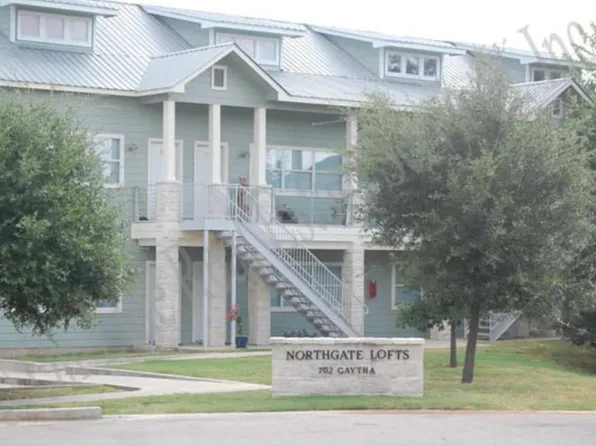 702 Gaytha Cir APT 5, Bryan, TX 77801