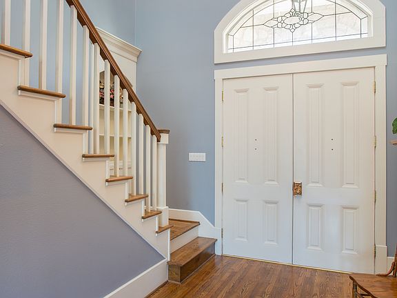 5th image of 5 Mallory Ln