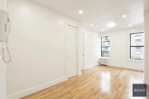 Rented by Bond New York | media 4