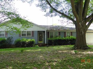 703 Neely Ferry Rd, Simpsonville, SC 29680