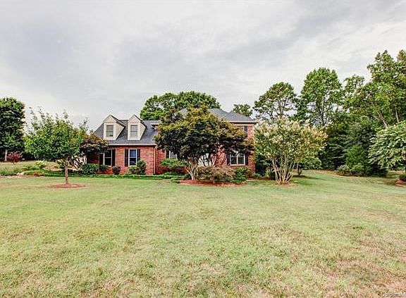 2nd image of 3505 Brentwood Dr