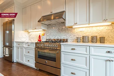 Rented by Dixon Advisory USA Inc.