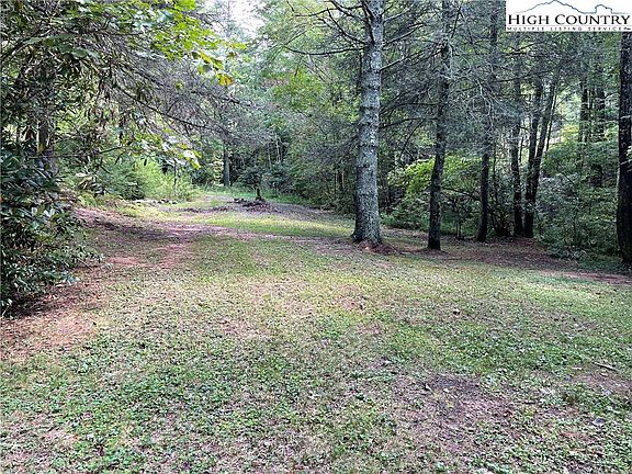 5th image of 294 Cranberry Woods Drive