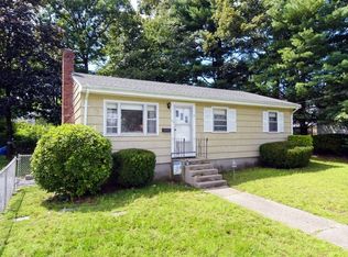 95 Ashcroft St, Dedham, MA 02026