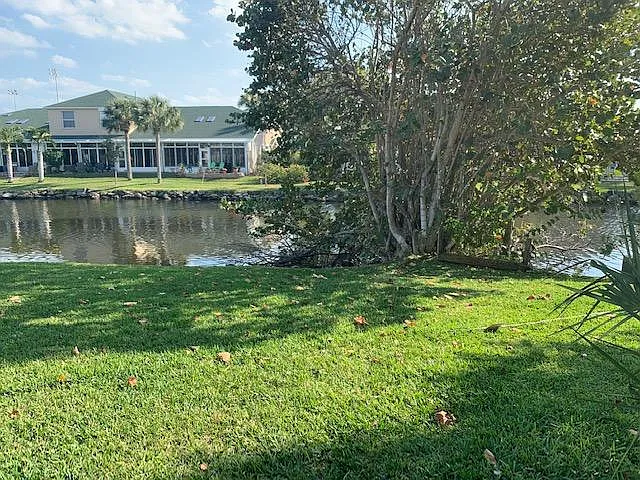 619 Desoto Ln — Photo 32