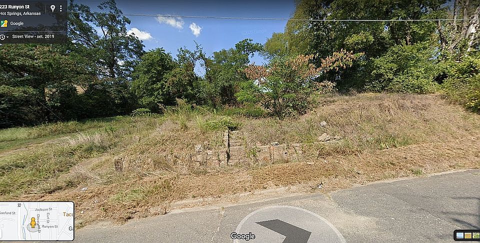 2nd image of 223 Runyan St