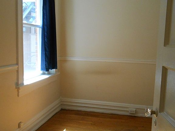 5th image of 1102 W Grace St APT 8