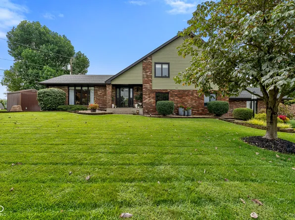1411 Stadium Dr, Seymour, IN 47274
