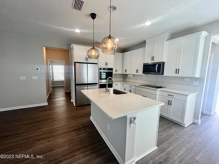 2117 Hawkeye Pl — Photo 8