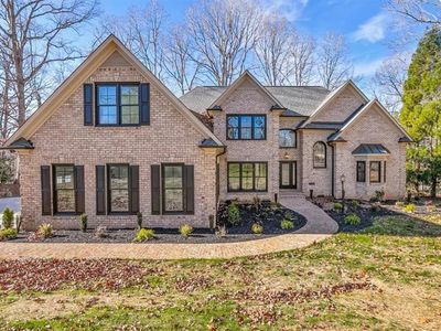 320 Lake Point Ln, Belews Creek, NC, 27009