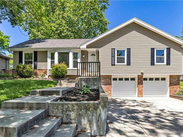 14842 W 90th Ter, Lenexa, KS 66215