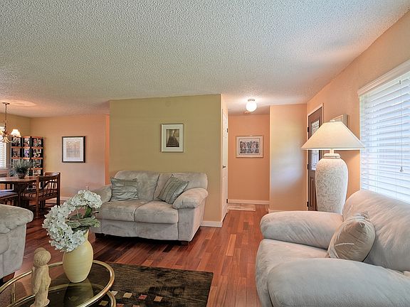 4th image of 17424 66th Ave W