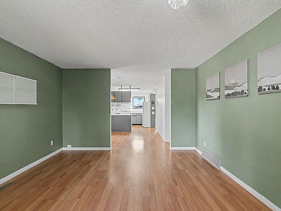 5th image of 11167 52nd St NW