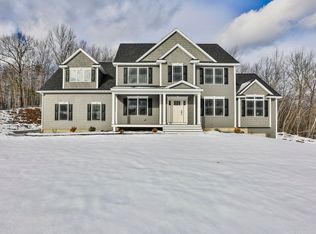 42 Ridgeview Lane, New Boston, NH 03070