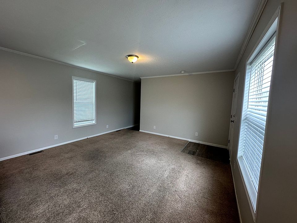 1st image of 3903 Sycamore #218