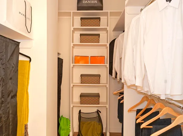 330 West 39th Street image 5 of 11