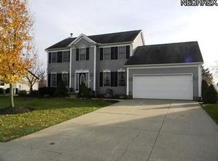 2392 Queensbury Rd, Alliance, OH 44601