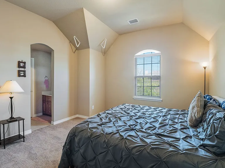 534 Windward Dr — Photo 10
