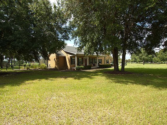 4th image of 22550 Winter Willow Ln