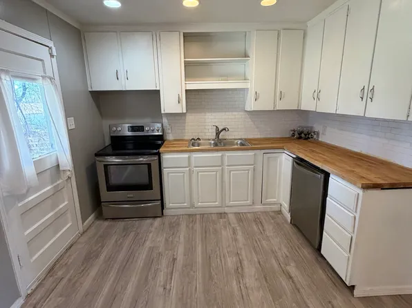 1008 Jasmine Ln, Midwest City, OK 73110