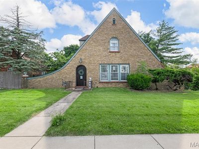 1205 Telegraph Rd, Saint Louis, MO, 63125