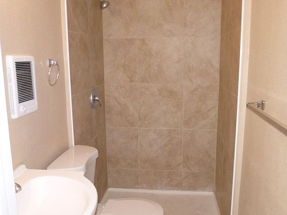 3rd image of 2411 S 6th Ave APT 4