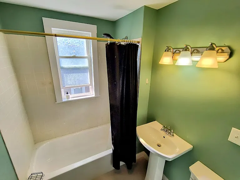 245 Boston Ave #3 — Photo 31