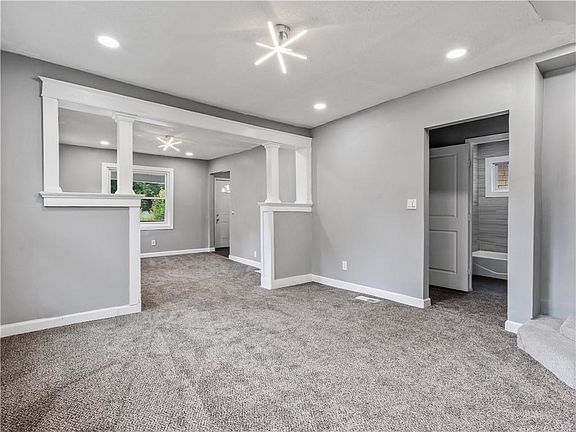 2nd image of 3909 Olive St