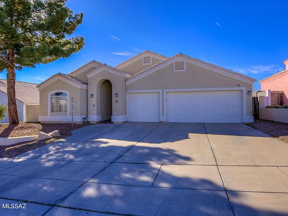 3rd image of 3631 W Bellewood Pl