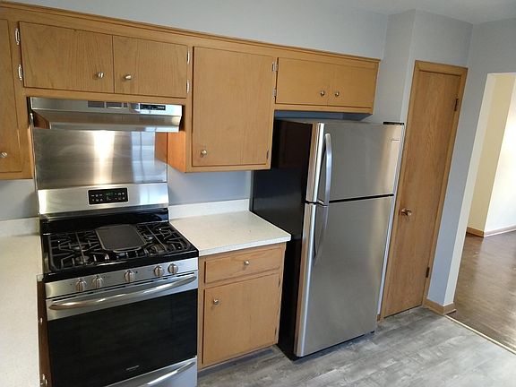 2nd image of 4114 S Pine Ave #2